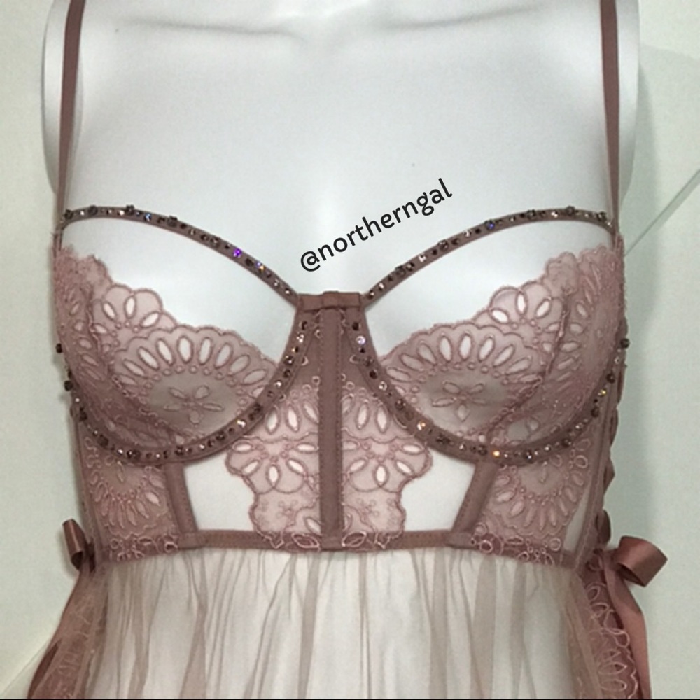Victoria's Secret Designer 3 Piece Lingerie Set - Picture 3 of 16